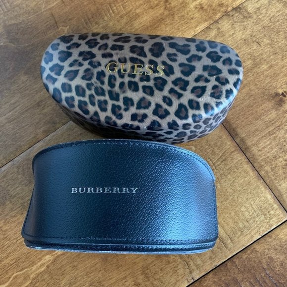 Set of 2 Sunglass Cases Burberry Guess - Picture 1 of 2